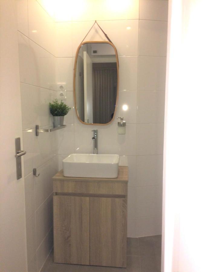 Alegria Cozy Com Terraco - Centro Do Appartement