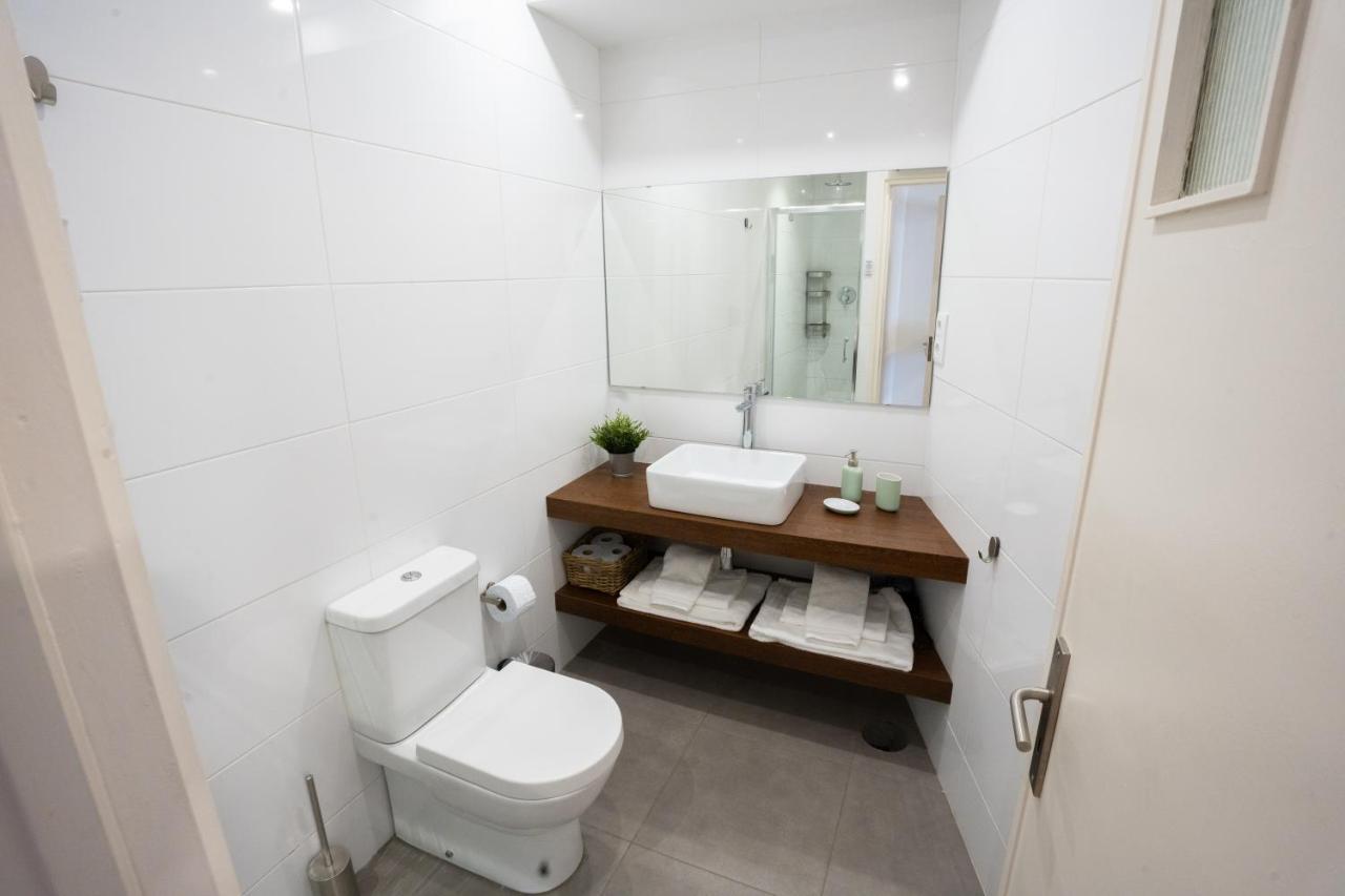 Alegria Cozy Com Terraco - Centro Do Appartement